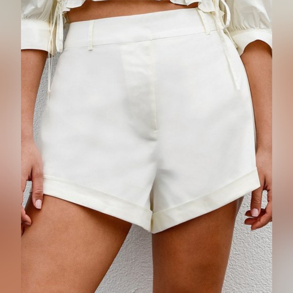 $15 Or Two For $20 New Ivory cuff shorts